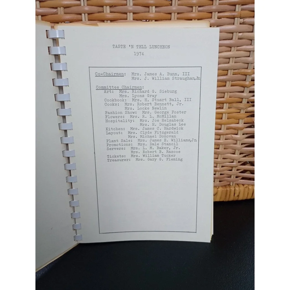 Vintage 1974 Taste‎ 'N Tell Cookbook Winston- Salem, NC Spiral Recipe Book